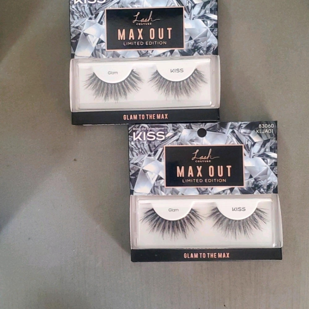 Kiss Max out limited edition lashes